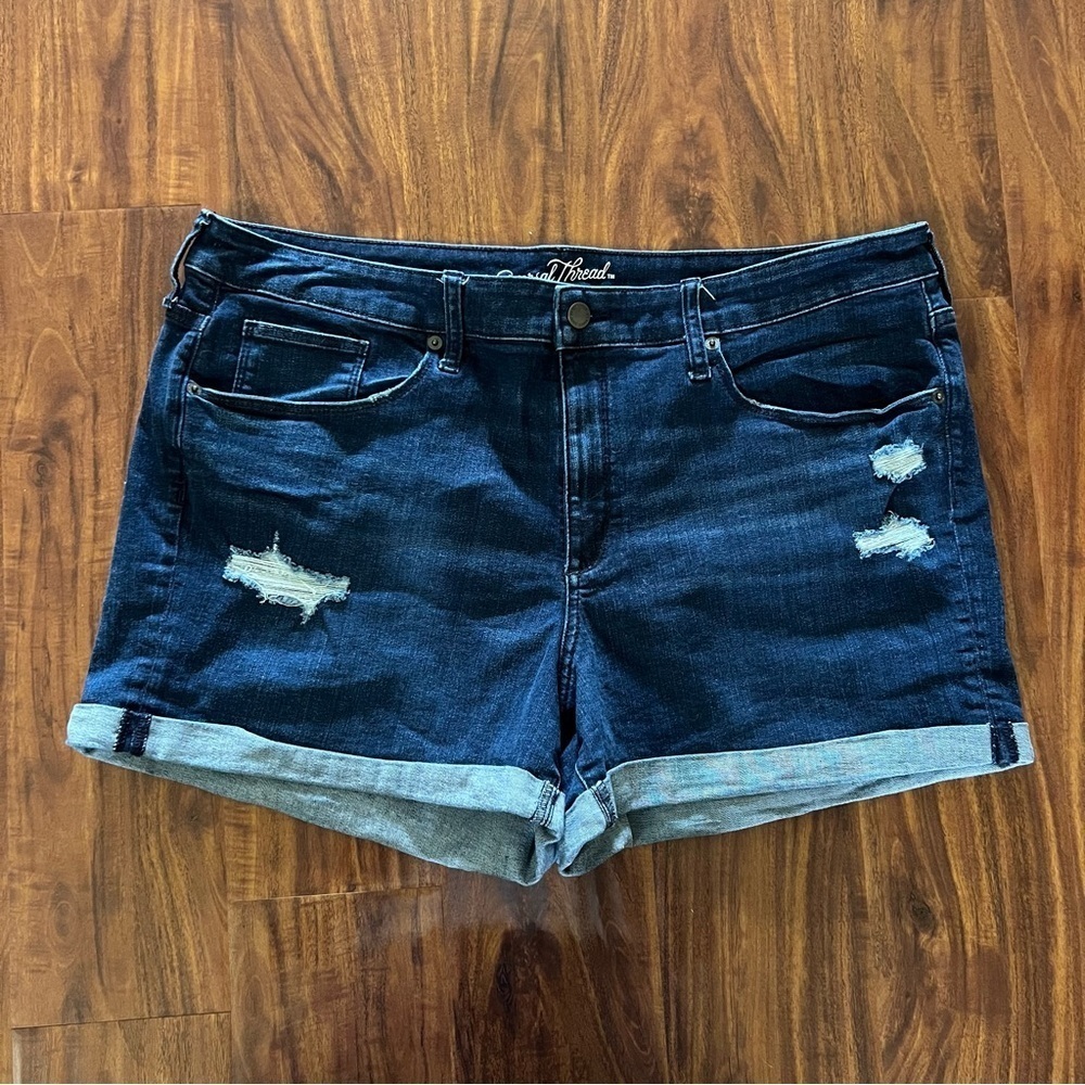 Universal Thread High Rise Rolled Cuff Distresed Jean Shorts size 18